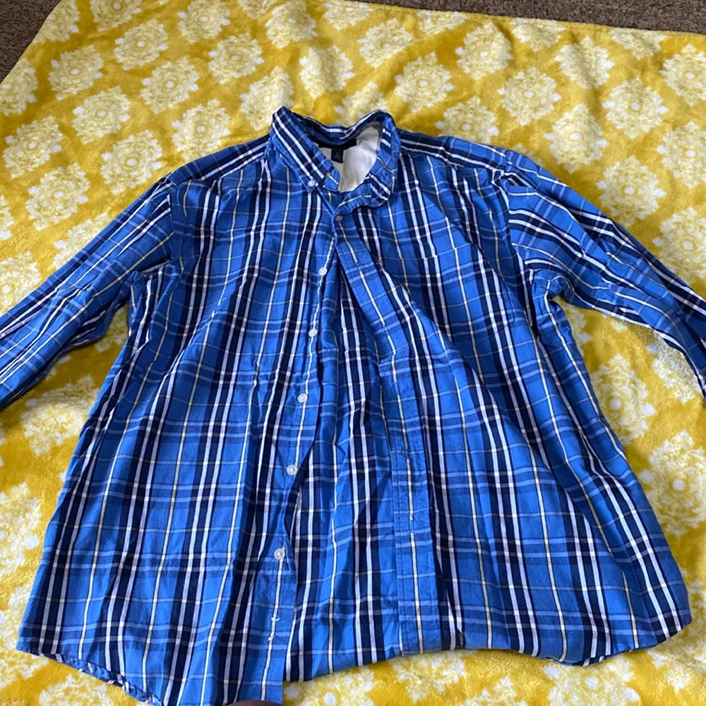 Men’s larger club room long sleeve button up.